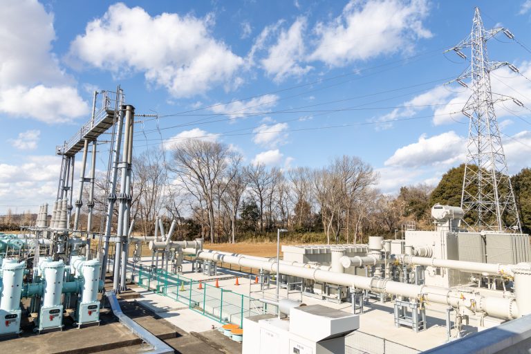 つくばキャンパスの中央変電所の全景