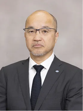 足立 伸一