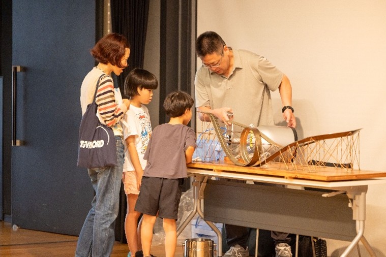 科学おもちゃの実演 ／ 「夏休み・ILCと科学　子どもたちのための勉強会2025」　清水　洋孝