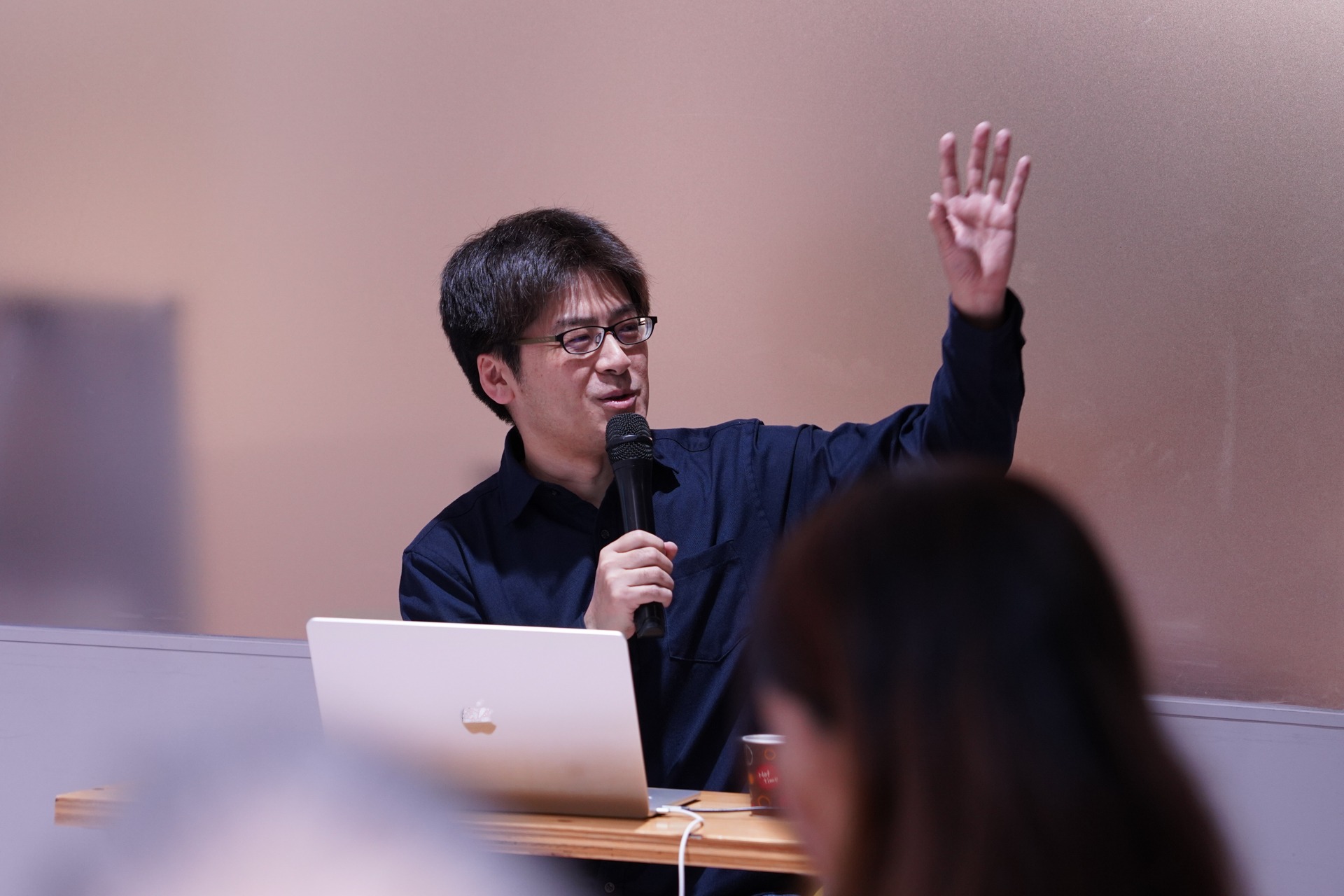 水夜（すいよる）サイエンスカフェ第15回に素核研坂下 健教授が登壇しました